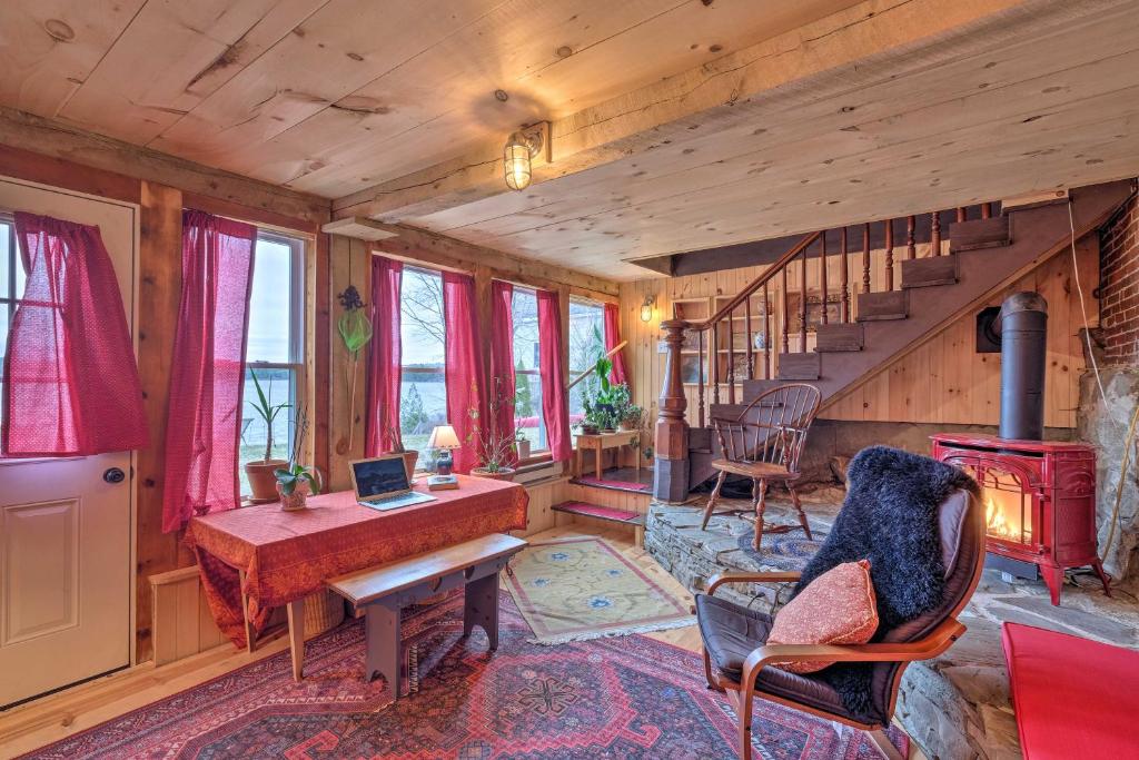 Cozy 1930s-style Waterfront Maine Cabin with Dock! - main image