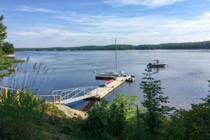 Cozy 1930s-style Waterfront Maine Cabin with Dock! - image 4