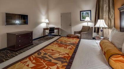 Best Western Plus Battleground Inn & Suites - image 19