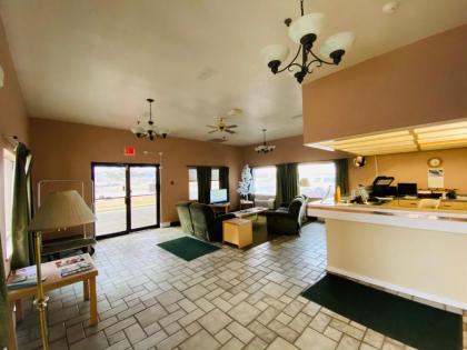 Royal Inn Battle Mountain - image 3