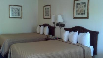 Baymont by Wyndham Rocky Mount I-95 - image 7