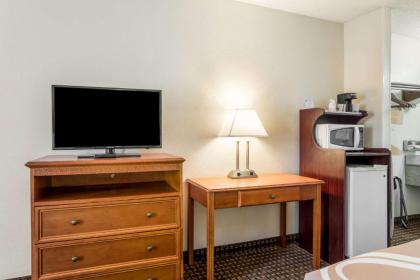 Quality Inn North Battleboro - image 4