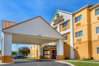 Quality Inn & Suites - image 1