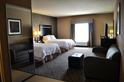 Hampton Inn & Suites Bay City - image 17