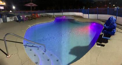Log Cabin Inn - image 11