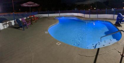 Log Cabin Inn - image 12