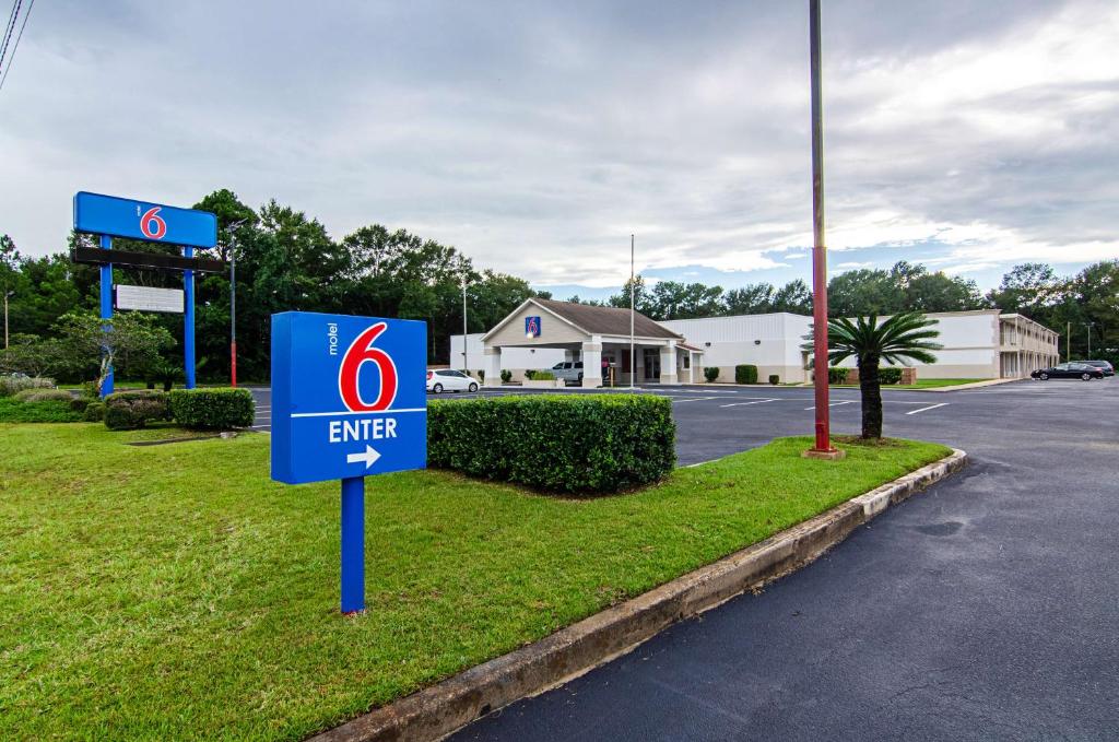 Motel 6-Bay Minette AL - main image