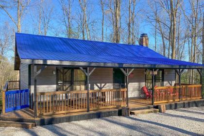 Mountain Retreat Fire Pit Pool Table and Fireplace