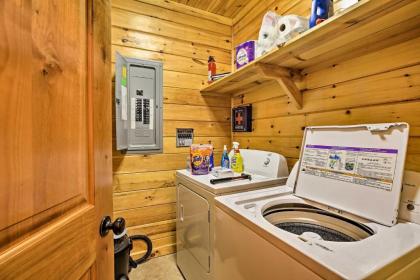Pet-Friendly Cabin with WiFi in Daniel Boone NF - image 15