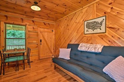 Pet-Friendly Cabin with WiFi in Daniel Boone NF - image 5