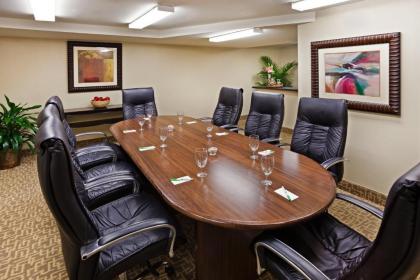 Holiday Inn Hotel & Suites Beaufort at Highway 21 an IHG Hotel - image 21