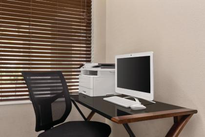 Country Inn & Suites by Radisson Beaufort West SC - image 12