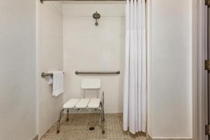 Country Inn & Suites by Radisson Beaufort West SC - image 15