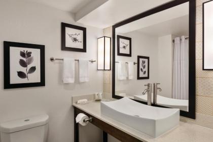 Country Inn & Suites by Radisson Beaufort West SC - image 9