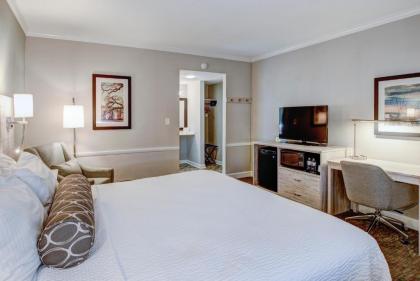 Best Western Sea Island Inn - image 10