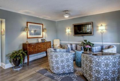 Best Western Sea Island Inn - image 13