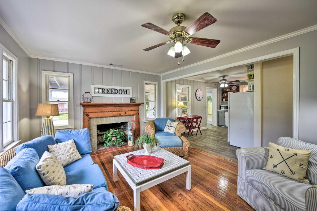 Beaufort Home with Porch 4 Mi from Downtown! - main image