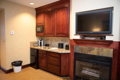 306 Beaver Creek Lodge Luxury Suite Condo - image 4