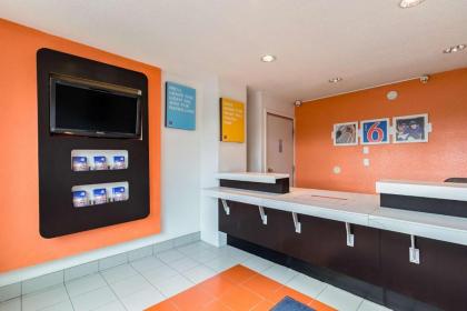 Motel 6-Beaverton OR - image 2