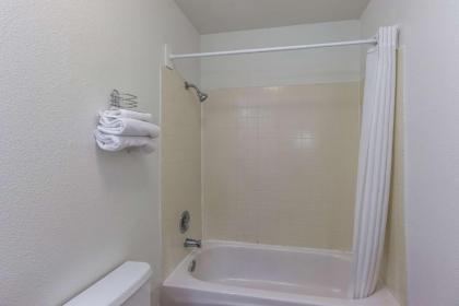 Motel 6-Beaverton OR - image 3