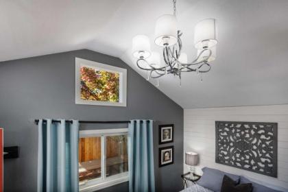Watson Avenue Tiny House - image 3