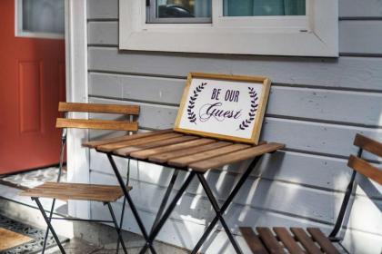 Watson Avenue Tiny House - image 8