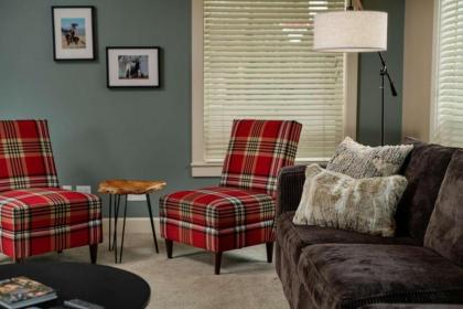 Highland Gables - image 11