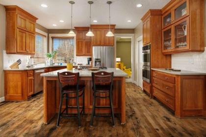 Highland Gables - image 4