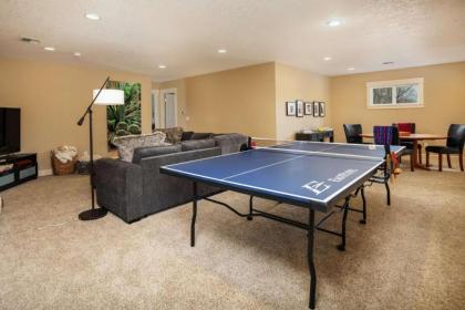 Highland Gables - image 6