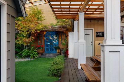 Watson Avenue Villa - image 14