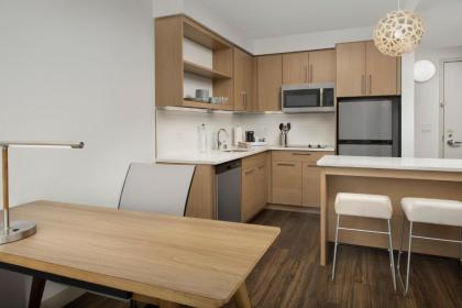 Element Portland Beaverton - image 9