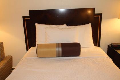 Bedford Plaza Hotel - Boston - image 2