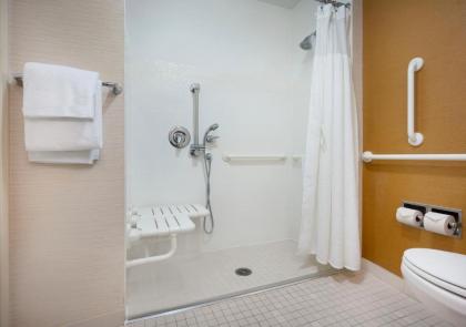 Fairfield Inn & Suites Chicago Midway Airport - image 9