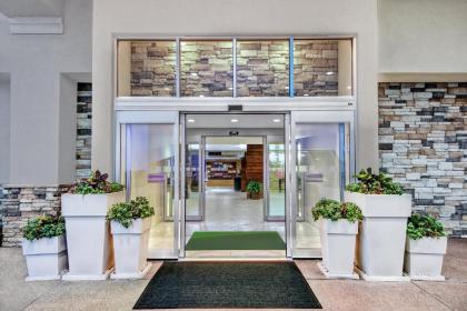 Holiday Inn Hotel Dallas DFW Airport West an IHG Hotel - image 6