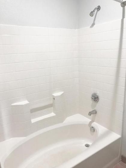 Bestway Inn - image 2