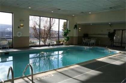 Hampton Inn Bedford - image 11