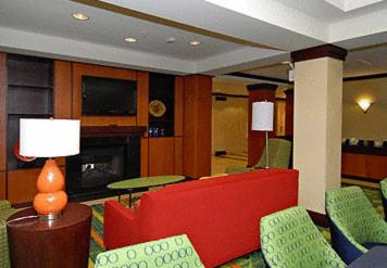 Fairfield Inn & Suites Bedford - image 3