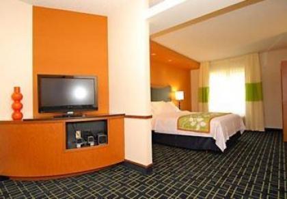 Fairfield Inn & Suites Bedford - image 9