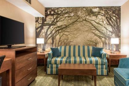 Quality Inn Bedford - image 10