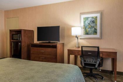 Quality Inn Bedford - image 15