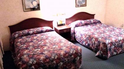 Budget Host Inn - image 13