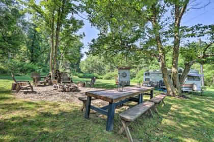 Wee Humble Cottage with Hunting and Canoeing! - image 11