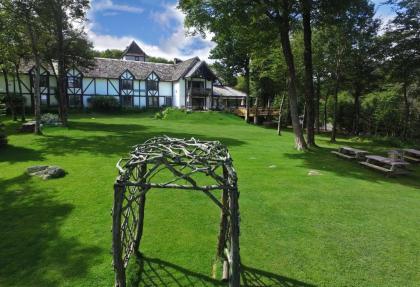 Hotel in Beech mountain North Carolina