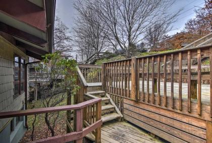 Beech Mountain Family Home - Walk to Ski Lifts! - image 4