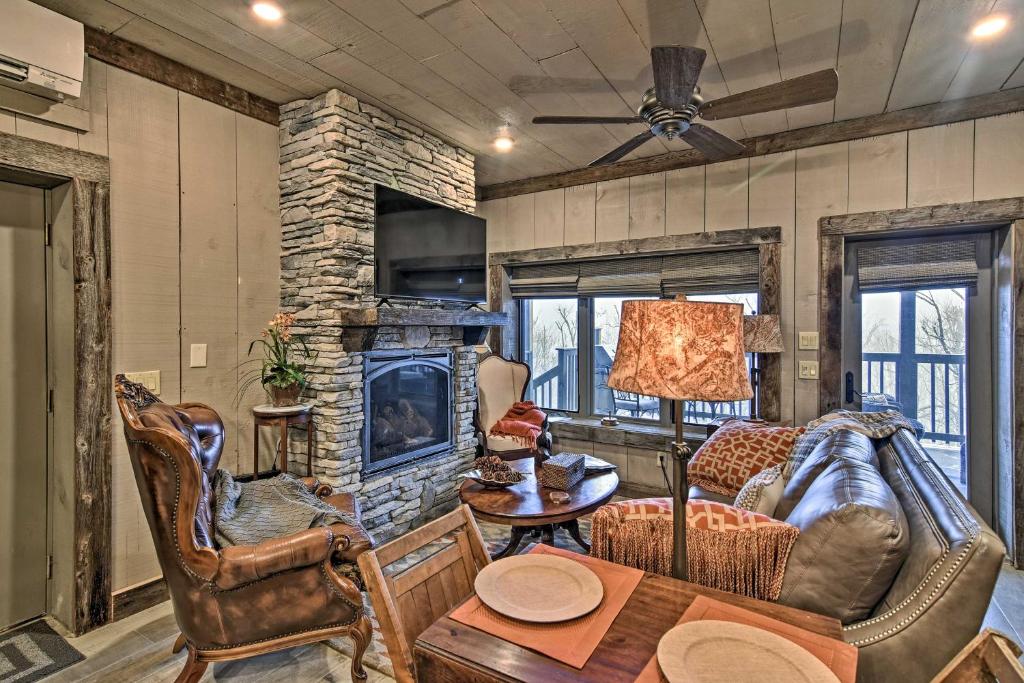 Well-Appointed Ski Nook with Deck on Top of Beech Mtn - main image