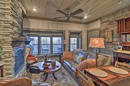 Well-Appointed Ski Nook with Deck on Top of Beech Mtn - image 15