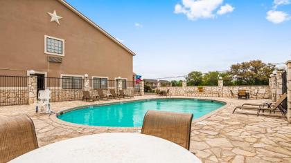 SureStay Plus Hotel by Best Western Beeville - image 3