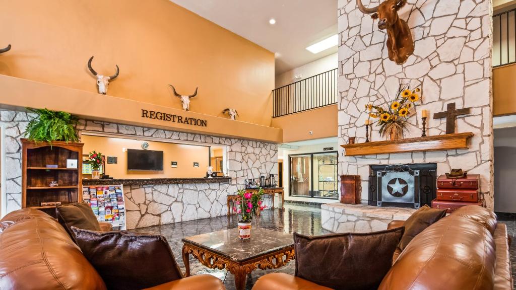 SureStay Plus Hotel by Best Western Beeville - image 5