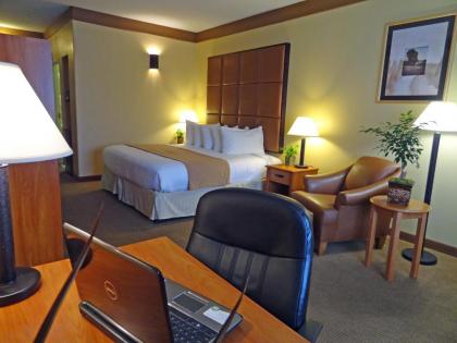 SureStay Plus Hotel by Best Western Beeville - image 9