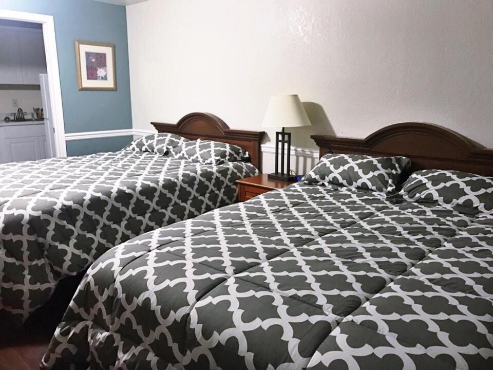Belfair Motel - image 3